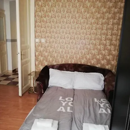 Rozsa Lak * Budapest