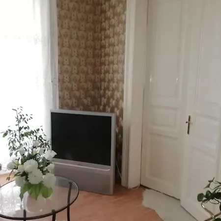 Rozsa Lak * Budapest