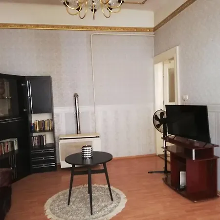 Rozsa Lak Apartament *
